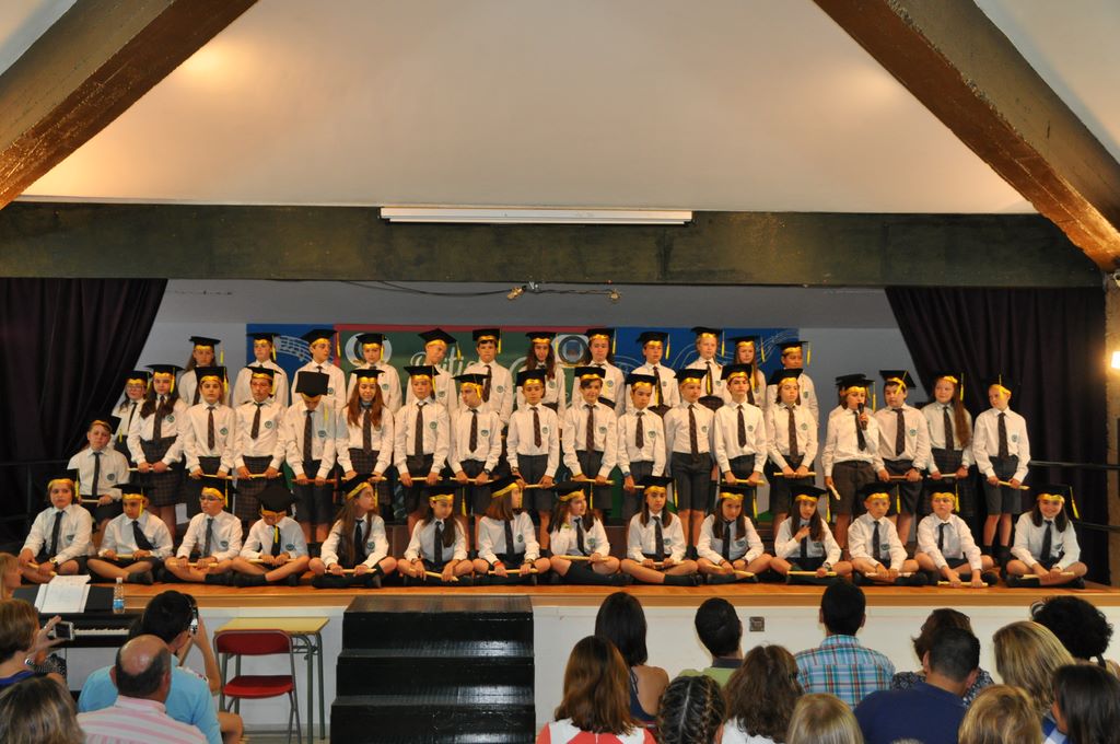 GRADUATION OF OUR YEAR 6 STUDENTS. JUNE 2016 1